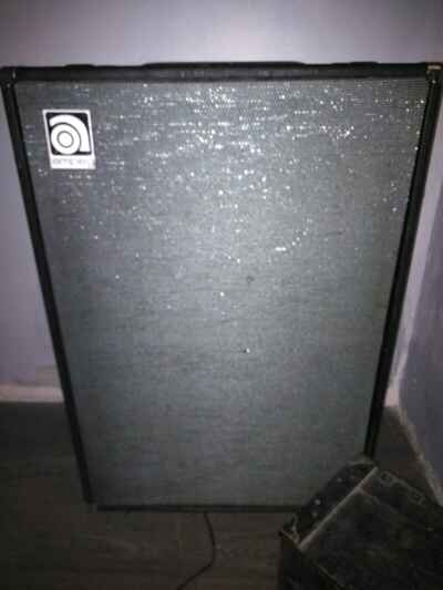 Ampeg V-2 8 Ohm Vintage Cabinet guitar amplifier speaker cabinet