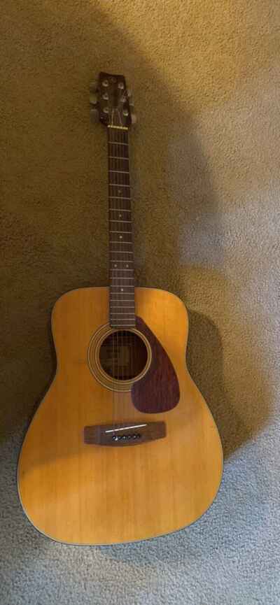 Vintage 1970s Yamaha FG-200 Acoustic Guitar, Taiwan made