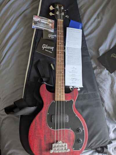 GIBSON LES PAUL JUNIOR TRIBUTE DC BASS. WORN CHERRY SHORT SCALE BASS