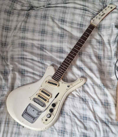 1970 Yamaha Japan SG5A Flying Samurai Vintage Electric Guitar - Pearl White