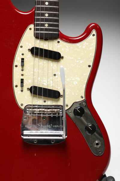Vintage 1966 Fender Mustang Excellent Original Condition - Dakota Red
