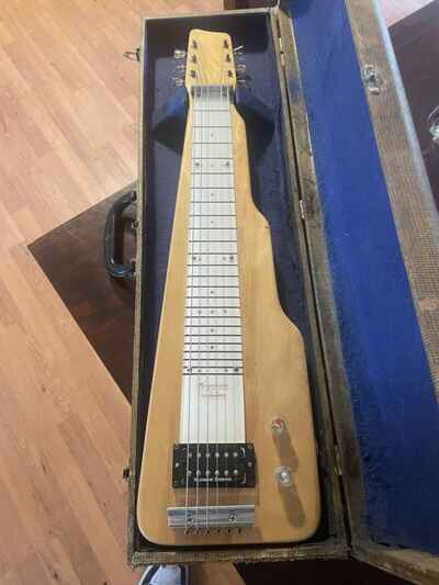 1950s - Magnatone Troubadour Electric Lap Steel Guitar w /  Case & Accs