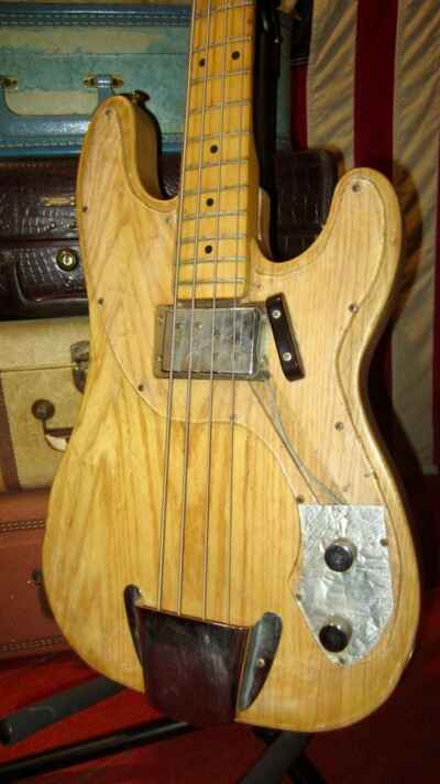 Vintage 1972 Fender Telecaster Bass Natural