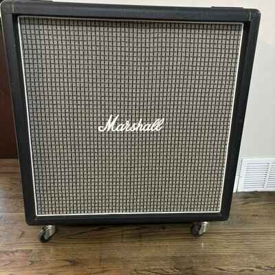 Marshall 1960BX 100-Watt 4x12" Straight Guitar Speaker Cabinet  - Black