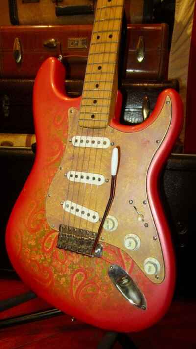 ~ 1985 Fender Paisley Stratocaster Made in Japan Pink Paisley