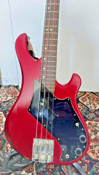 Gibson Victory Standard Candy Apple Red Classic Bass Guitar USA 1981