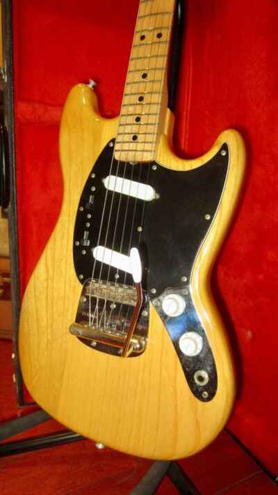 Vintage 1978 Fender Mustang Natural w /  Original Hardshell Case