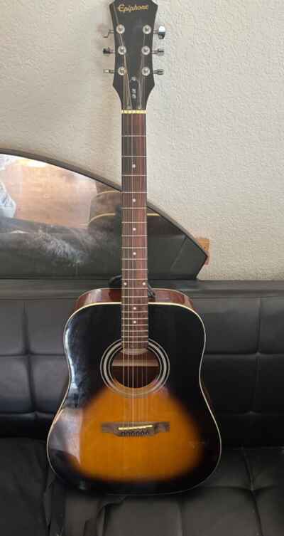 Epiphone PR-150-VS Acoustic Guitar Good Condiition with New Gator Soft Case