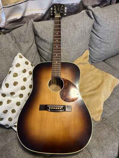 Vintage Framus Hawk Acoustic Guitar - Classic Sunburst Finish, Rare Collectible