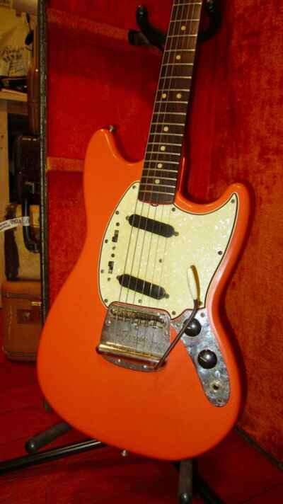 1965 Fender Mustang Salmon Pink w /  Original Hardshell Case