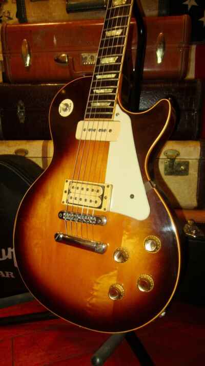 1977 Gibson Les Paul Deluxe Sunburst w /  Gibson Case