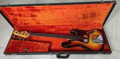 1966 fender Vintage Jazz Bass
