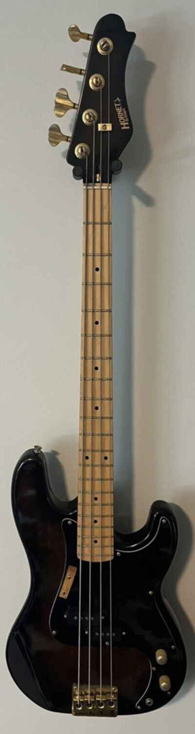 Empro Hornet P-bass - MIJ 1970s Bass - Hardshell Case - Solid