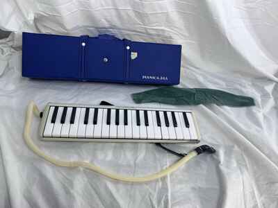 Vintage Tokai Pianica Melodica Keyboard Harmonica W Case 34A