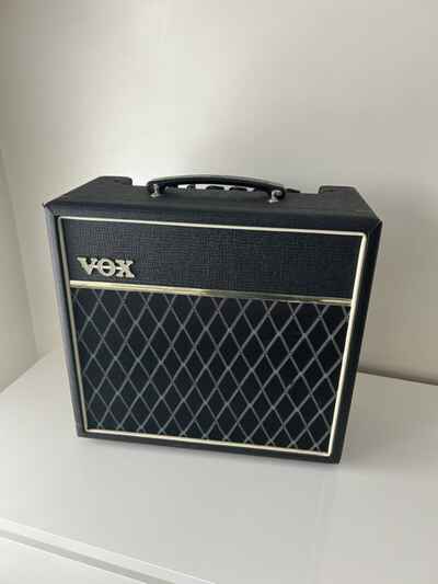 VOX Pathfinder V9158 Guitar Amplifier Blue Vox Speaker Classic Vintage Bargain