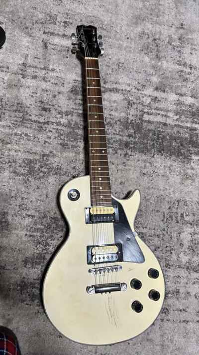 Hondo II HLP-2 Guitar 1970s white Neck Samick ( Parts Or Repair)