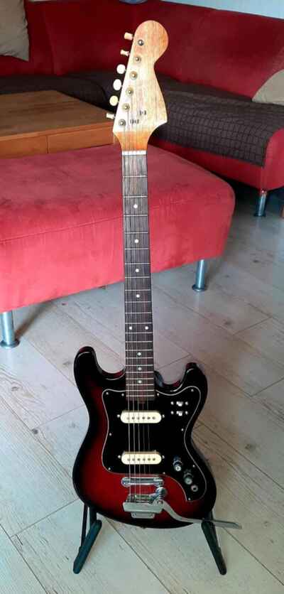 E-Gitarre Teisco Kawai Hertiecaster 7 / 8 + Tasche