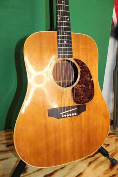 Gibson 1969 Dreadnought 6-String Acoustic Guitar J-50