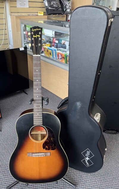 Epiphone Inspired by Gibson Custom 1942 Banner J-45 Vintage Sunburst w /  Case