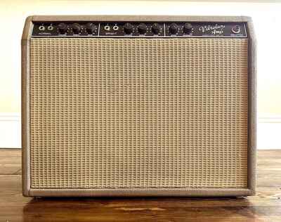 Fender Vibrolux  Brown 1961  Amplifier , Excellent Condition ,  tremolo pedal