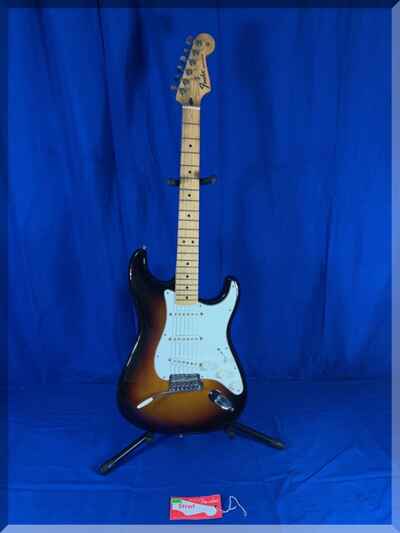 FENDER STRAT0CASTER ELECTRIC 6 STRING GUITAR - ESTATE LIQUIDATION FREE SHIPPING