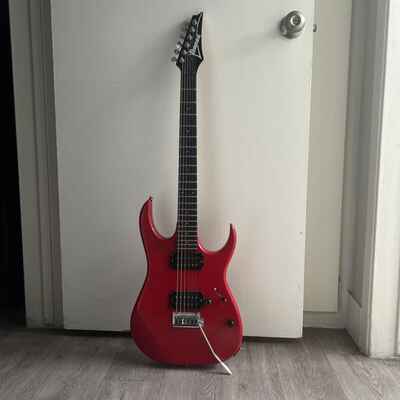 1980 RED KOREA IBANEZ GUITER WITH GUITER CASE